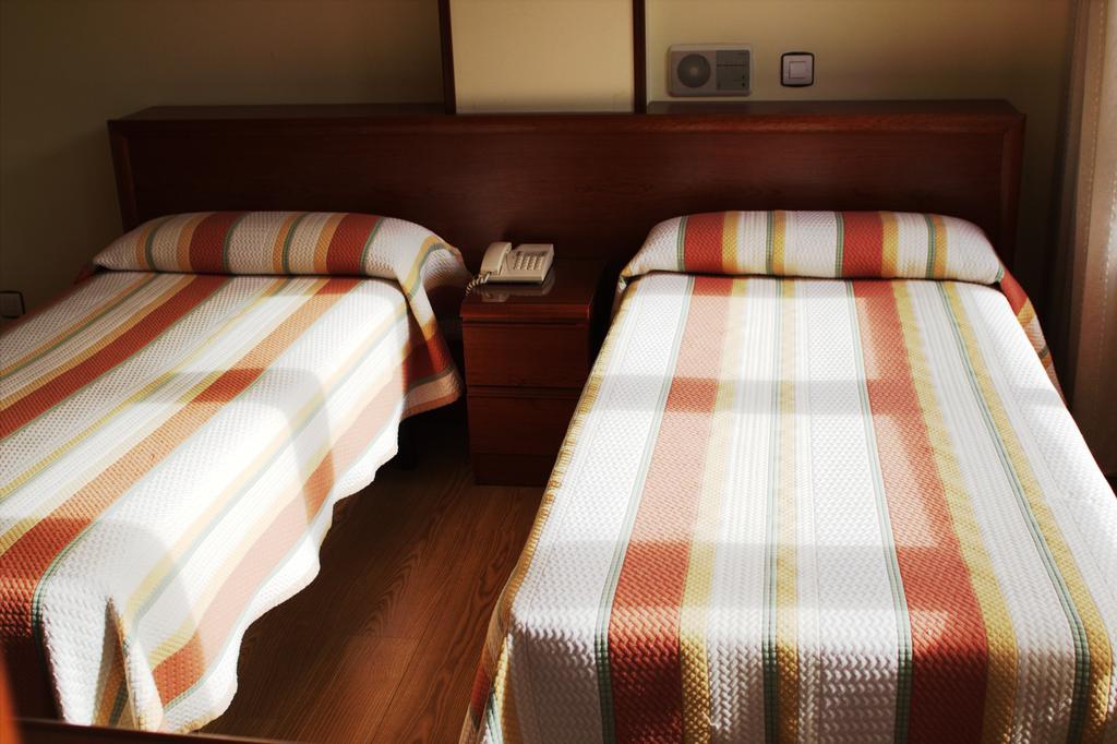 Hotel San Glorio Santander Bilik gambar