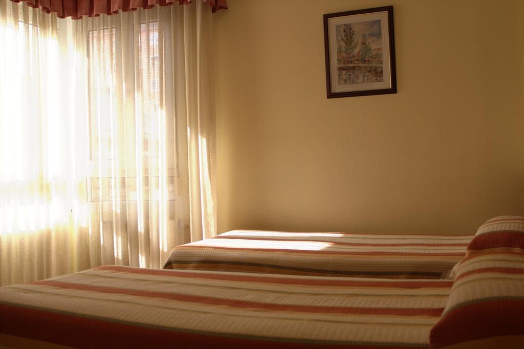 Hotel San Glorio Santander Bilik gambar
